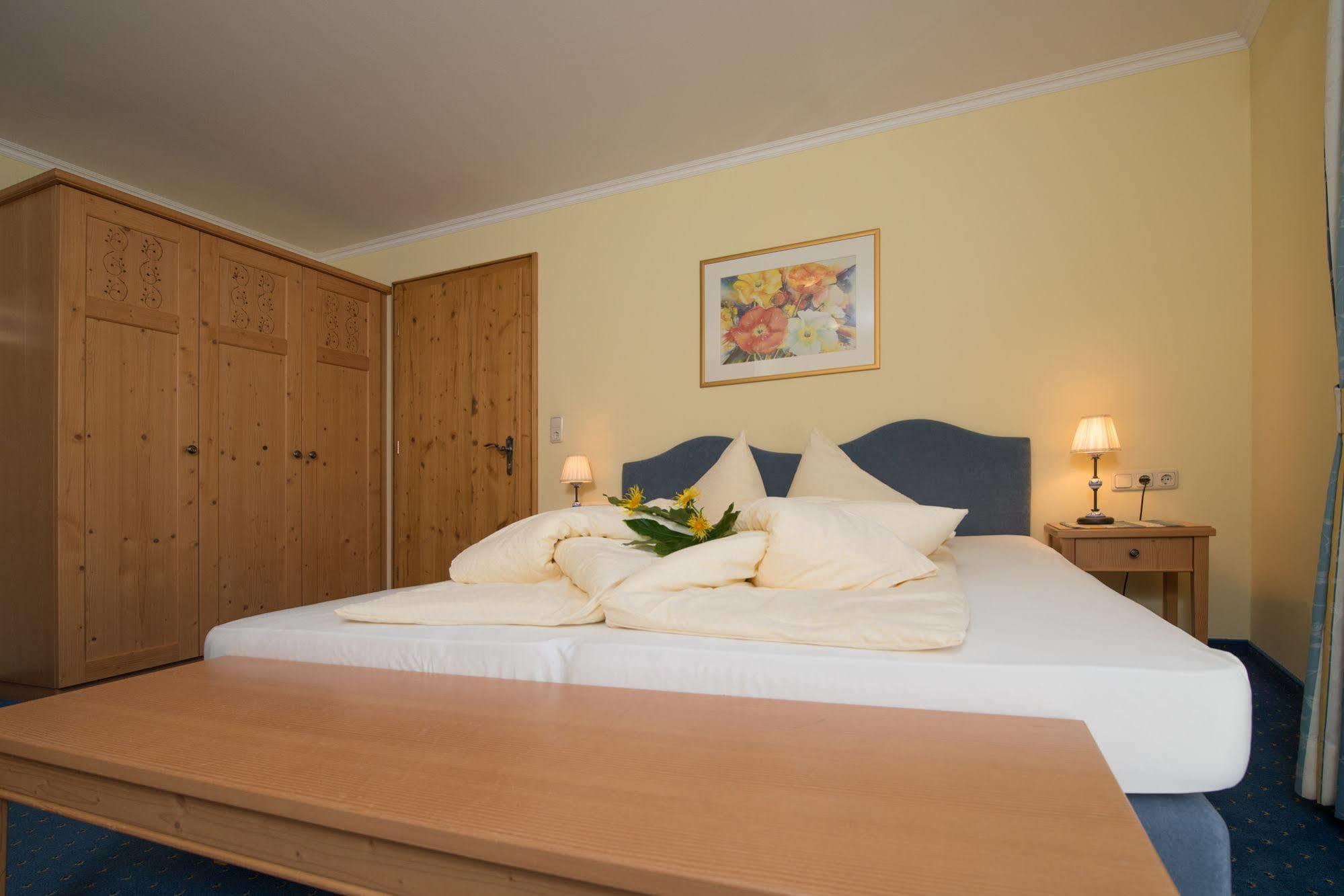 Apart Hotel San Antonio ซังคท์อันทอนอัมอาร์ลแบร์ก ภายนอก รูปภาพ